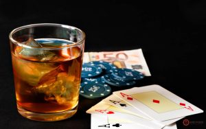 Poker tiền thật có hợp pháp hay không, tips chơi poker ăn tiền đổi thưởng hiệu quả, hướng dẫn cách chơi poker tiền thật cho người mới